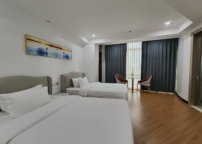 Mactan Grand Golden Near Airport Hotel 4*