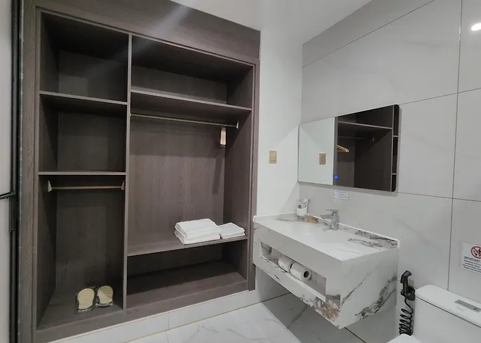 Hotel Mactan Grand Golden Near Airport