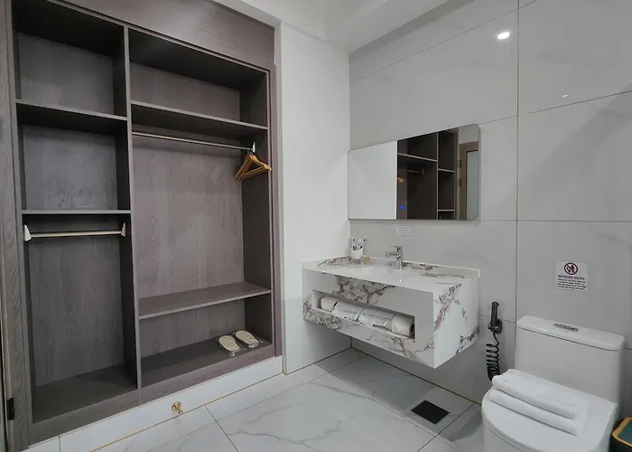 Hotel Mactan Grand Golden Near Airport
