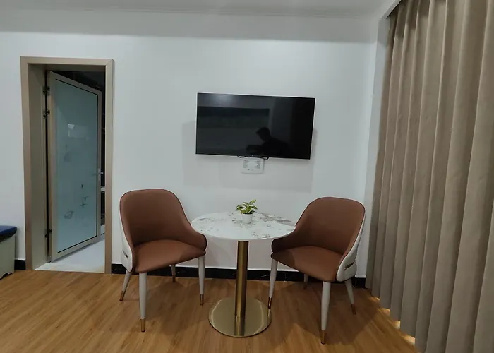 Mactan Grand Golden Near Airport Hotel