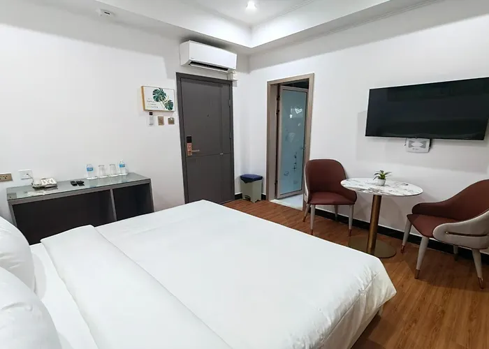 Mactan Grand Golden Near Airport 4*