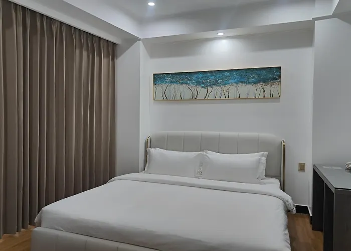 Mactan Grand Golden Near Airport Cebu Stadt