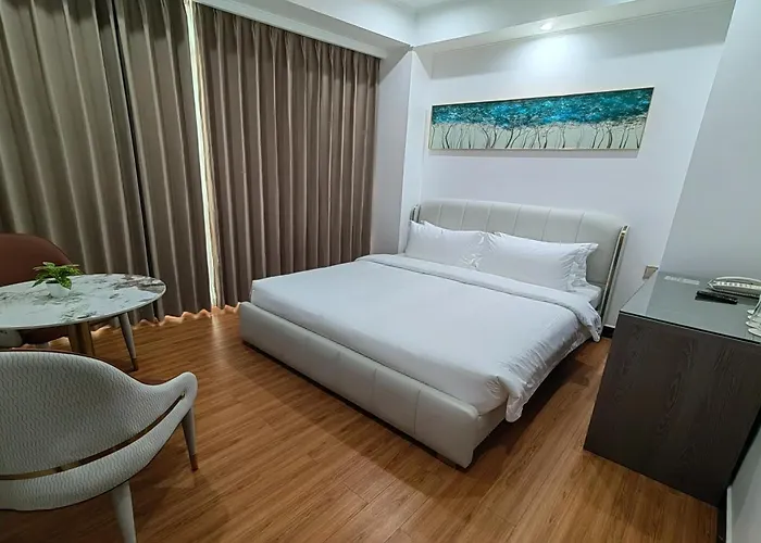 Hotel Mactan Grand Golden Near Airport Cebu Stadt