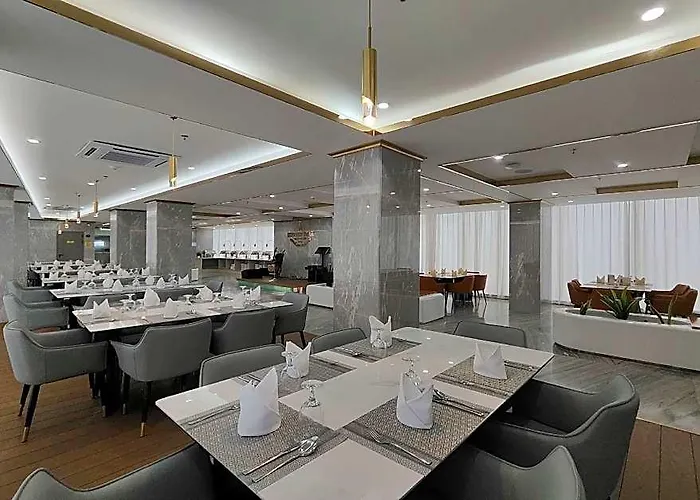 Mactan Grand Golden Near Airport Hotel