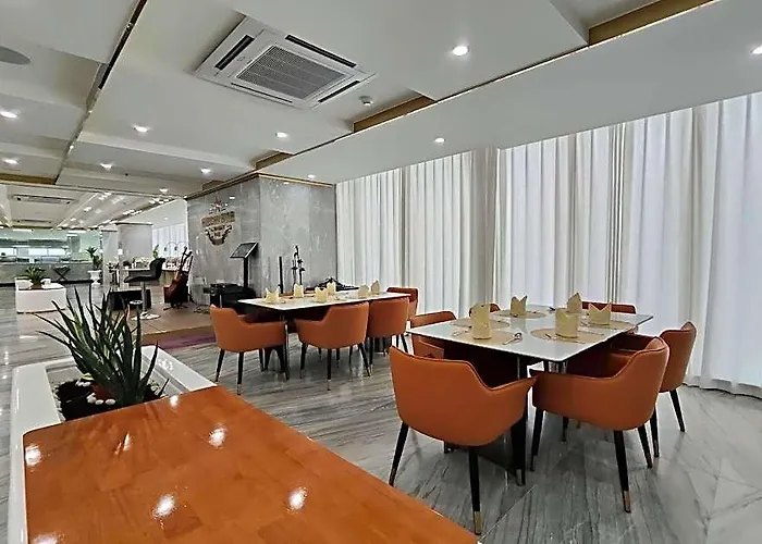 Mactan Grand Golden Near Airport Hotel